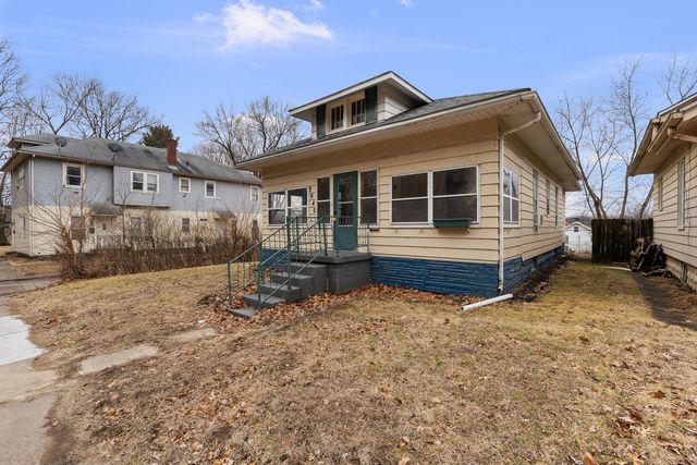 3940 12th Street, Rock Island, IL 61201