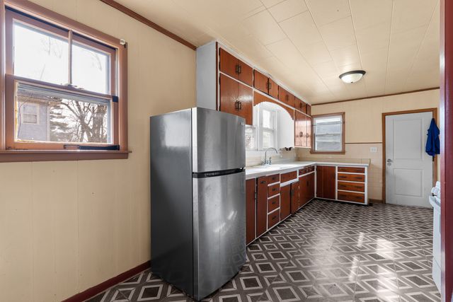 3940 12th Street, Rock Island, IL 61201