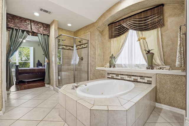 8830 Kameryn Lane, Lantana, TX 76226