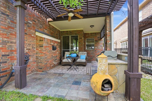 8830 Kameryn Lane, Lantana, TX 76226