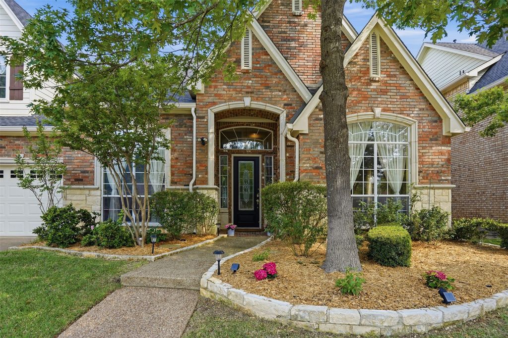 8830 Kameryn Lane, Lantana, TX 76226