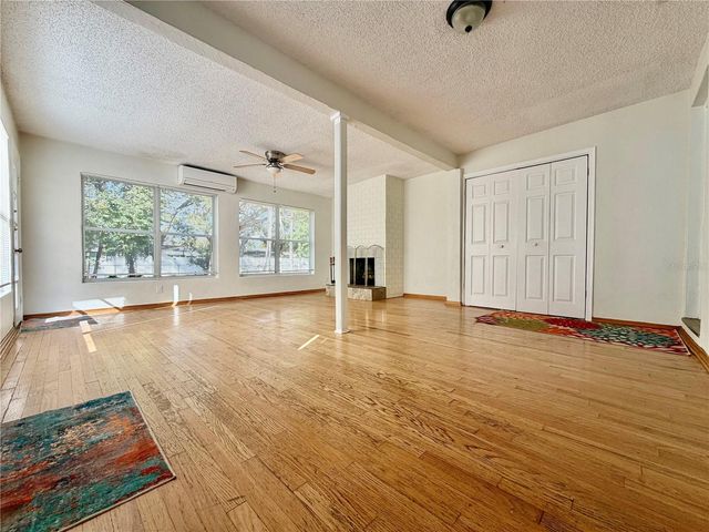 8023 COUNTRY CLUB ROAD N, St Petersburg, FL 33710