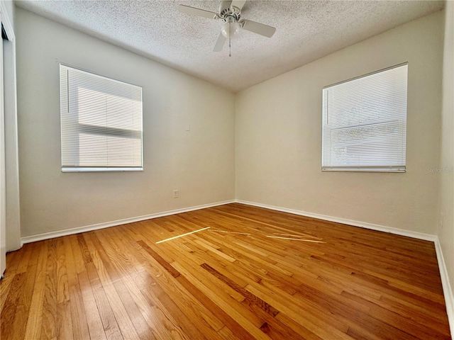 8023 COUNTRY CLUB ROAD N, St Petersburg, FL 33710