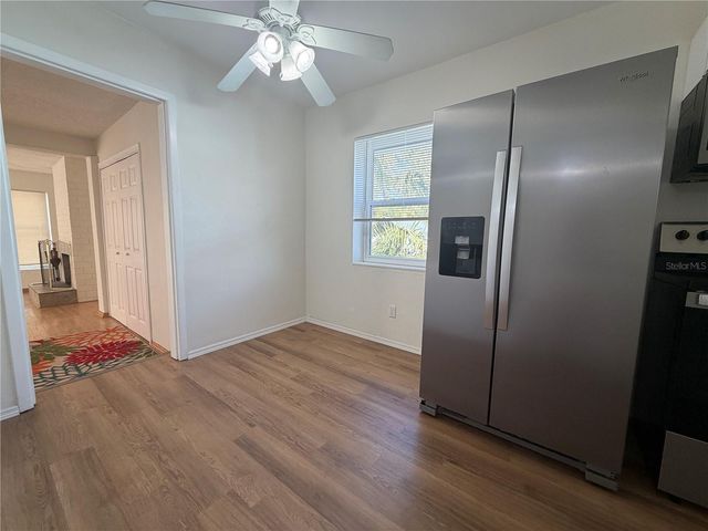 8023 COUNTRY CLUB ROAD N, St Petersburg, FL 33710