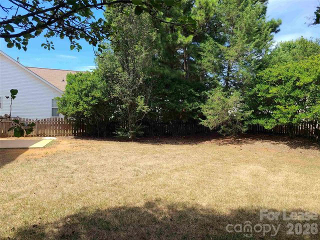 9509 Mitchell Glen Drive, Charlotte, NC 28277