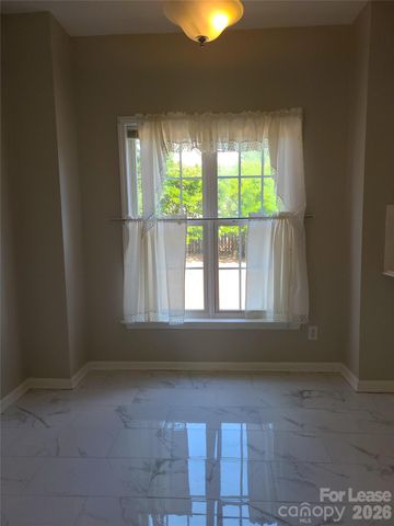 9509 Mitchell Glen Drive, Charlotte, NC 28277