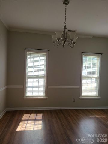 9509 Mitchell Glen Drive, Charlotte, NC 28277