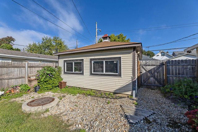 220 E Welch Avenue, Columbus, OH 43207
