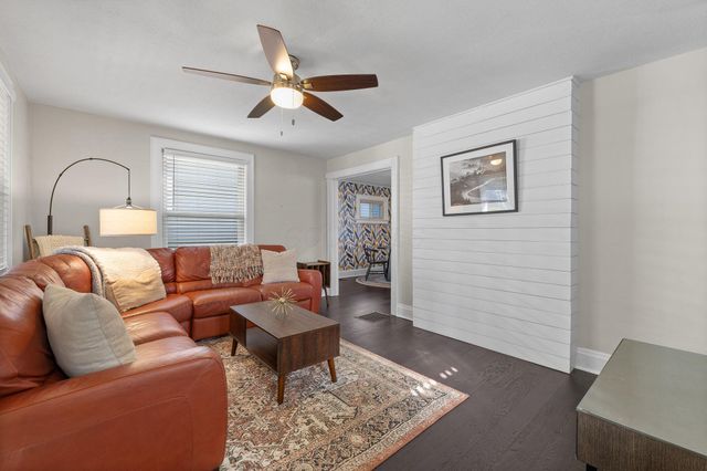 220 E Welch Avenue, Columbus, OH 43207
