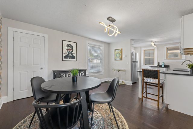 220 E Welch Avenue, Columbus, OH 43207