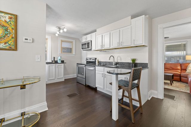 220 E Welch Avenue, Columbus, OH 43207