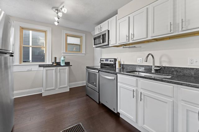 220 E Welch Avenue, Columbus, OH 43207