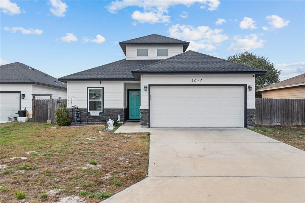 2050 Admiral Lane, Aransas Pass, TX 78336 — photo 2