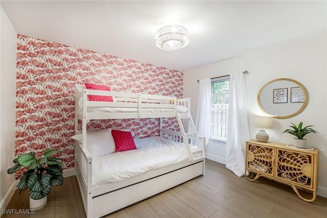 45 Wickliffe DR, Naples, FL 34110