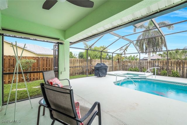 45 Wickliffe DR, Naples, FL 34110