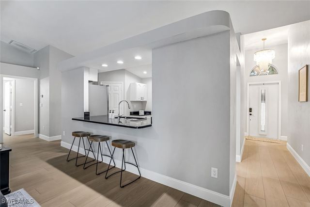 45 Wickliffe DR, Naples, FL 34110