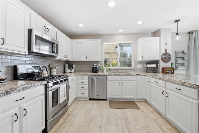 4217 Crazy Horse Rd, Cameron Park, CA 95682