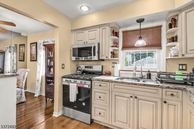 131 W Inman Ave, Rahway City, NJ 07065