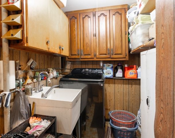 131 W Inman Ave, Rahway City, NJ 07065
