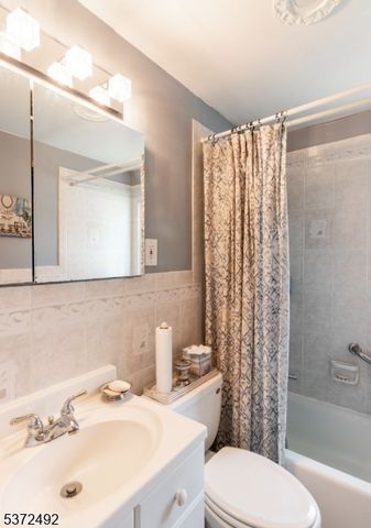 131 W Inman Ave, Rahway City, NJ 07065