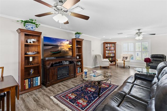 8823 KENWOOD ROAD, Seminole, FL 33777