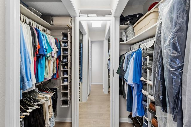 8823 KENWOOD ROAD, Seminole, FL 33777