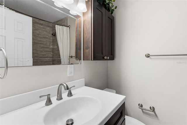 8823 KENWOOD ROAD, Seminole, FL 33777