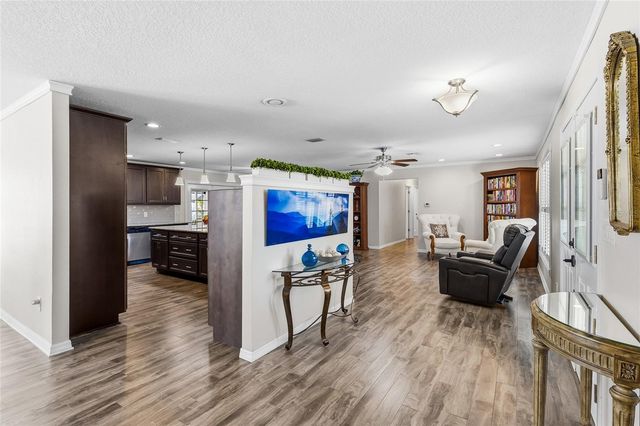 8823 KENWOOD ROAD, Seminole, FL 33777