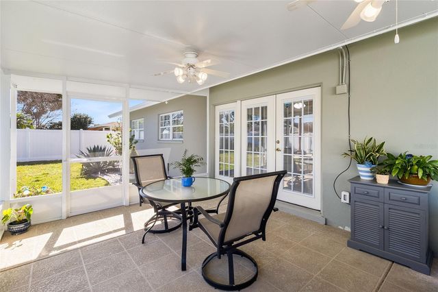 8823 KENWOOD ROAD, Seminole, FL 33777