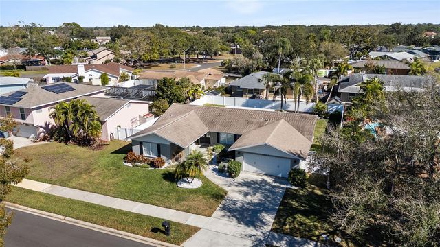 8823 KENWOOD ROAD, Seminole, FL 33777