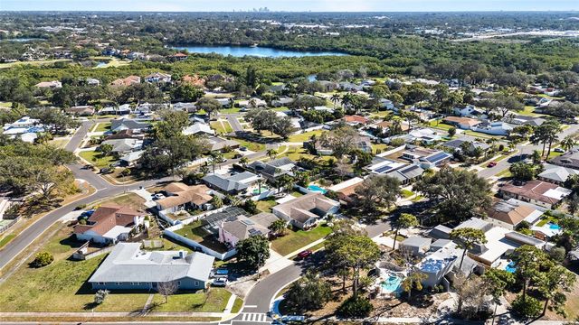 8823 KENWOOD ROAD, Seminole, FL 33777