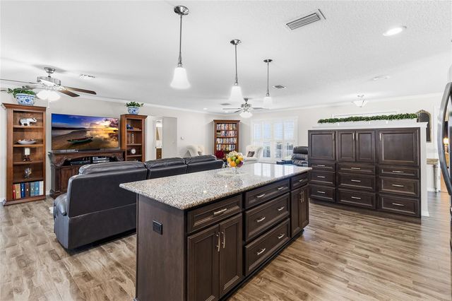 8823 KENWOOD ROAD, Seminole, FL 33777