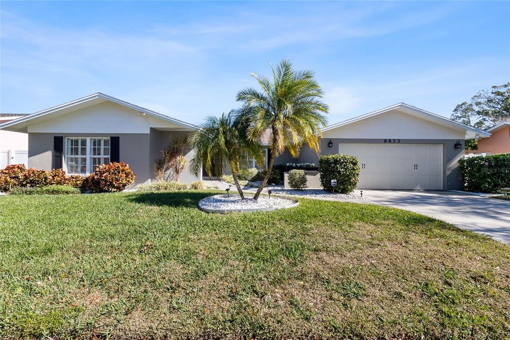 8823 KENWOOD ROAD, Seminole, FL 33777