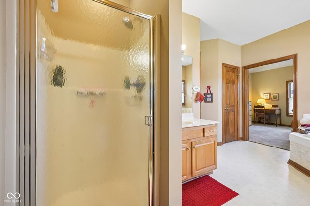 1611 Trainers Circle, Indianapolis, IN 46239