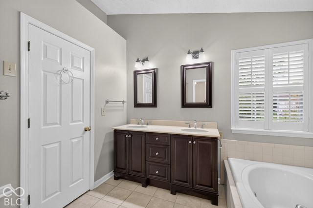 10838 Belair Drive, Carmel, IN 46280