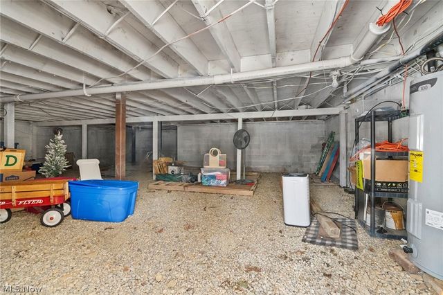 410 Apple Hill Drive N, Howard, OH 43028