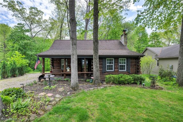 410 Apple Hill Drive N, Howard, OH 43028