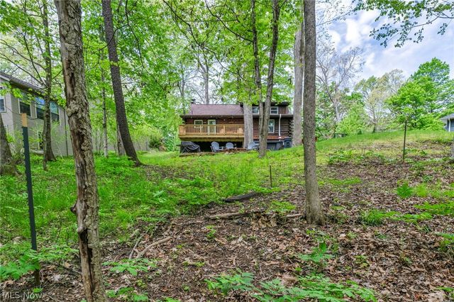 410 Apple Hill Drive N, Howard, OH 43028