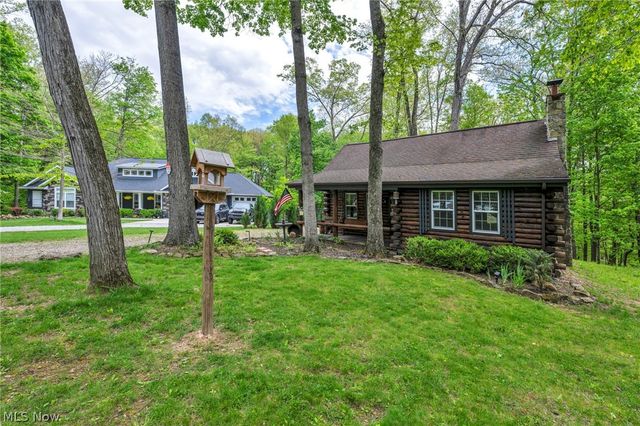 410 Apple Hill Drive N, Howard, OH 43028