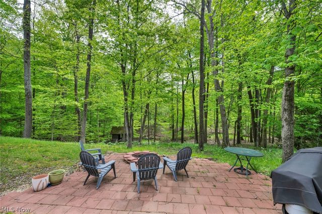 410 Apple Hill Drive N, Howard, OH 43028