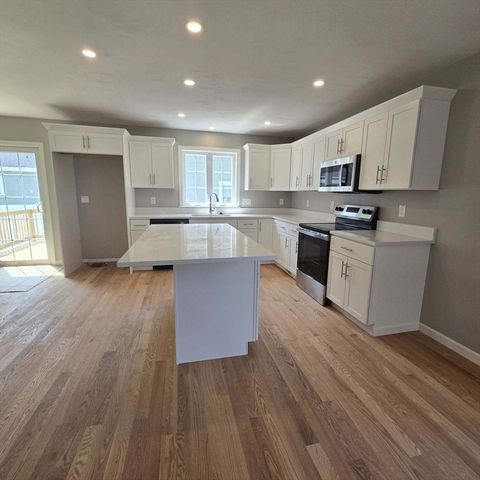 33 Lawn St, Brockton, MA 02302