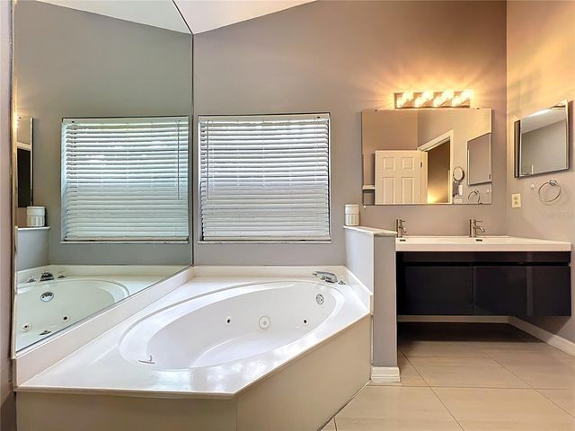 9966 KENDAL DRIVE, Orlando, FL 32817