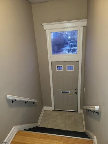 89 Tremont Ave 2, East Orange City, NJ 07018