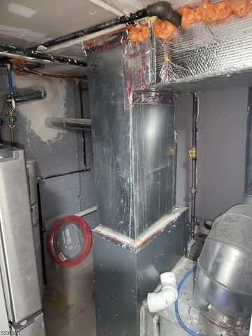 89 Tremont Ave 2, East Orange City, NJ 07018