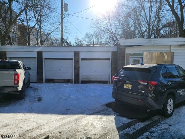 89 Tremont Ave 2, East Orange City, NJ 07018