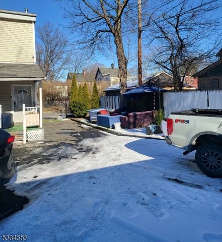 89 Tremont Ave 2, East Orange City, NJ 07018