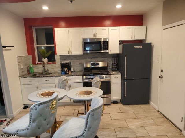 89 Tremont Ave 2, East Orange City, NJ 07018