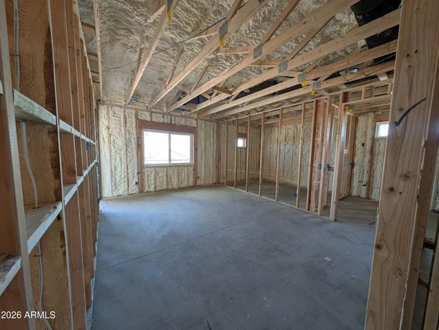 41637 N US HIGHWAY 60 Highway, Morristown, AZ 85342