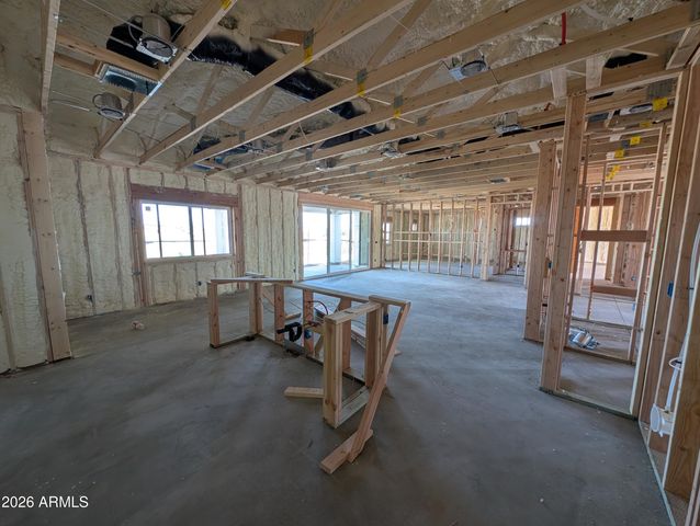 41637 N US HIGHWAY 60 Highway, Morristown, AZ 85342