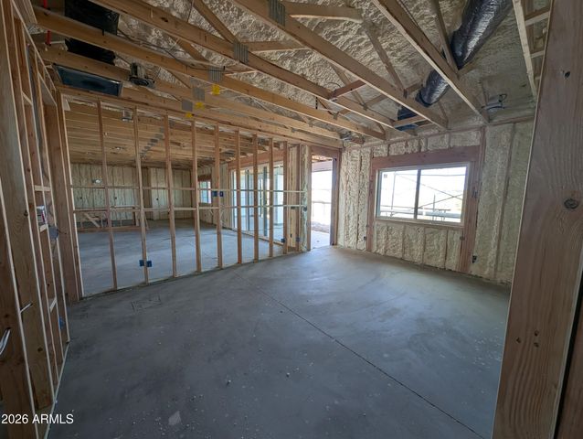 41637 N US HIGHWAY 60 Highway, Morristown, AZ 85342